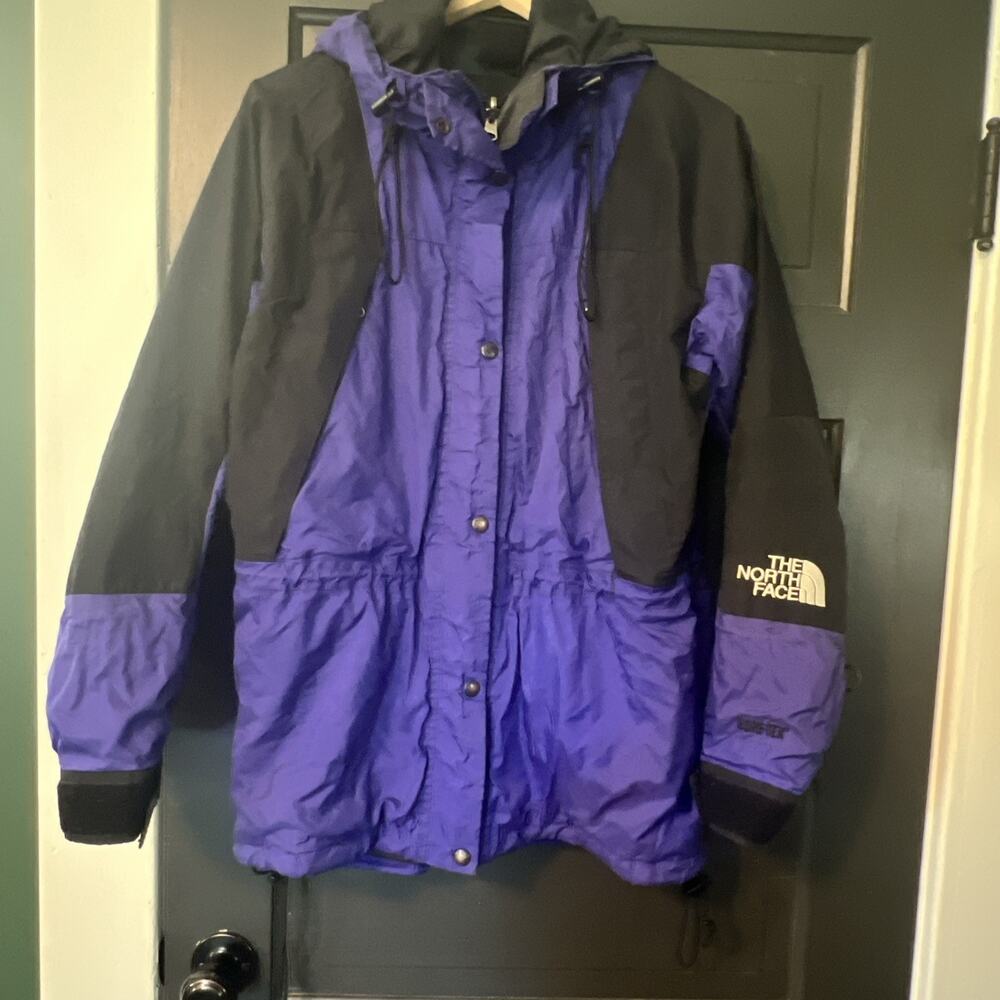The North Face Gore-Tex Mountain Light jacket in purple and black Womens Medium